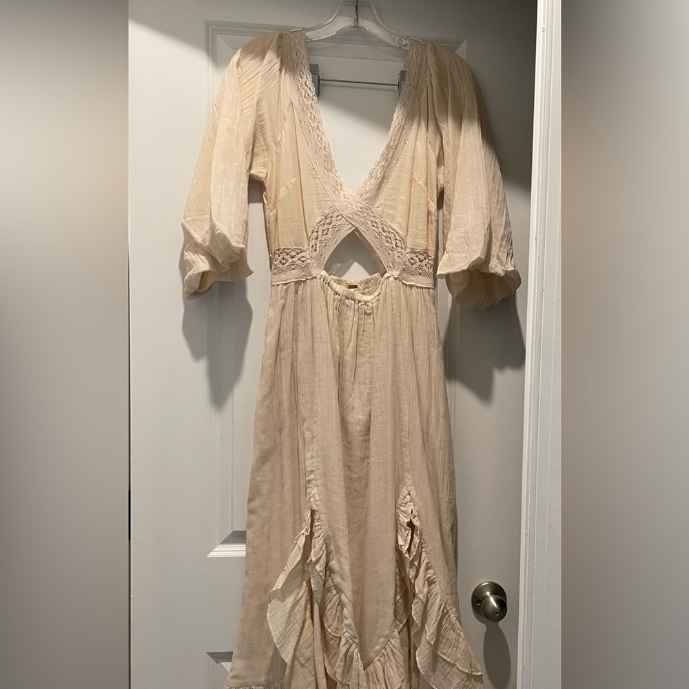 Free People size S cream maxi dress. 3/4 sleeves, V neck, tiered bottom